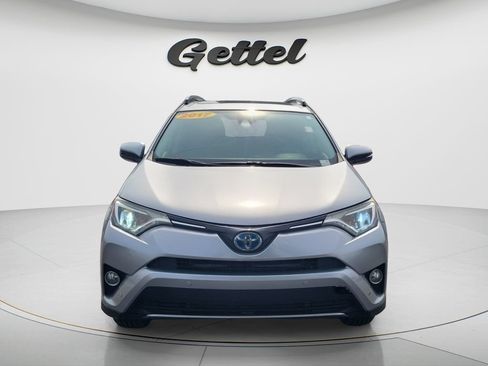 Used 2017 Toyota RAV4 XLE w/ Convenience Package AWD/4WD image 2