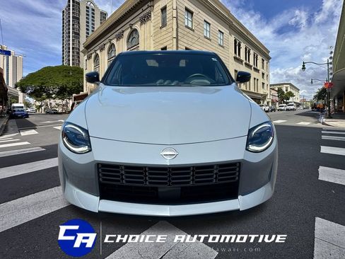 Used 2024 Nissan Z Performance w/ Floor Mat Package RWD image 11