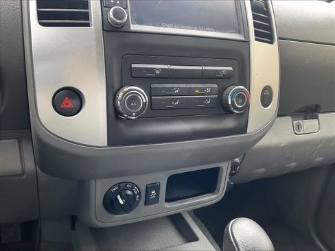 Certified 2021 Nissan Frontier SV image 25