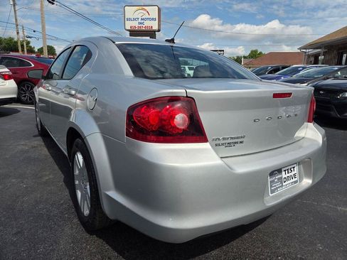 Used 2012 Dodge Avenger SE FWD image 4