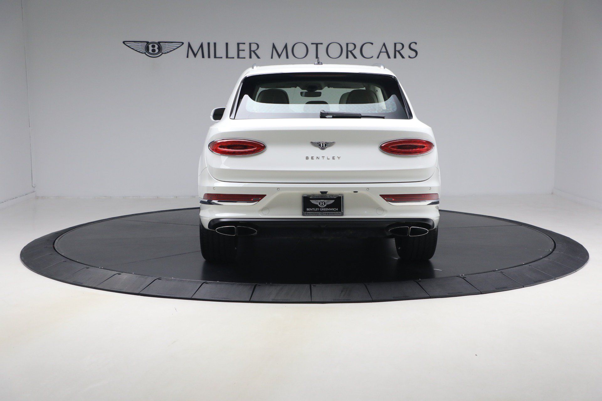 Certified 2022 Bentley Bentayga AWD/4WD image 6