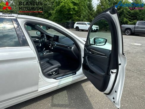 Used 2023 BMW 530i xDrive w/ Premium Package AWD/4WD image 43