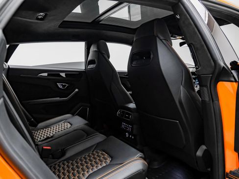 Used 2024 Lamborghini Urus S image 82