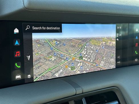 Used 2023 Porsche Taycan 4S image 17