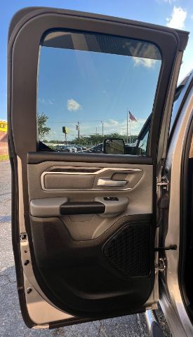 Used 2019 RAM 1500 Big Horn AWD/4WD image 8