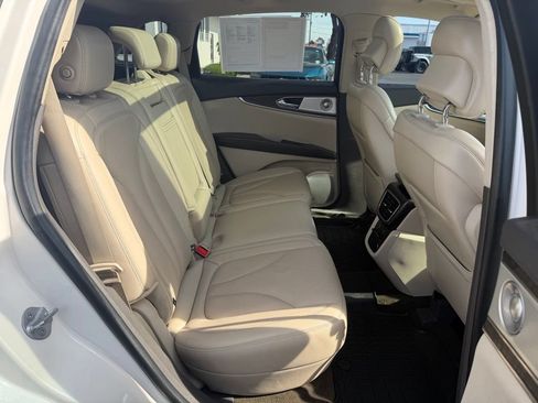 Used 2019 Lincoln Nautilus Reserve w/ Ultimate Package AWD/4WD image 35