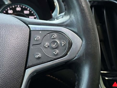 Used 2021 Chevrolet Traverse LT w/ LT Premium Package image 21