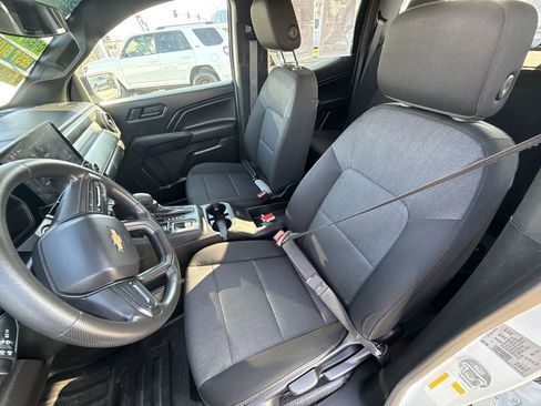 Used 2023 Chevrolet Colorado W/T image 17