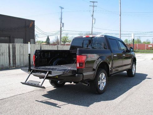Used 2018 Ford F150 Platinum w/ Equipment Group 701A Luxury AWD/4WD image 11