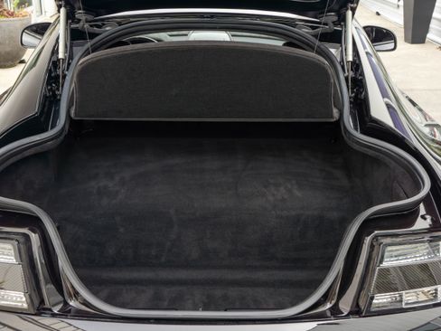 Used 2015 Aston Martin V12 Vantage S image 32