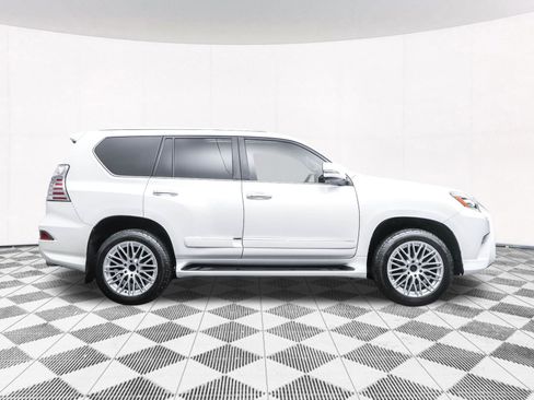 Used 2018 Lexus GX 460 Luxury image 44