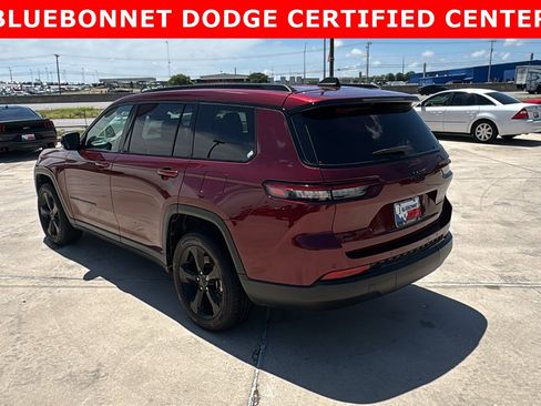 Used 2023 Jeep Grand Cherokee L Altitude AWD/4WD image 7