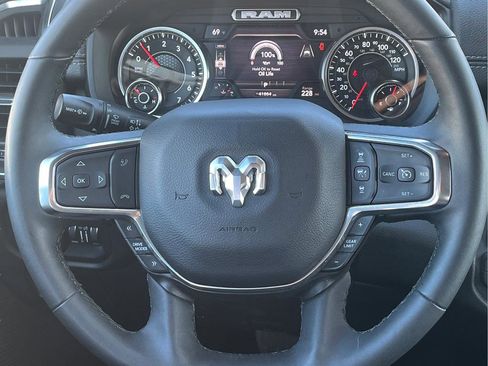 Used 2025 RAM 1500 Laramie image 24