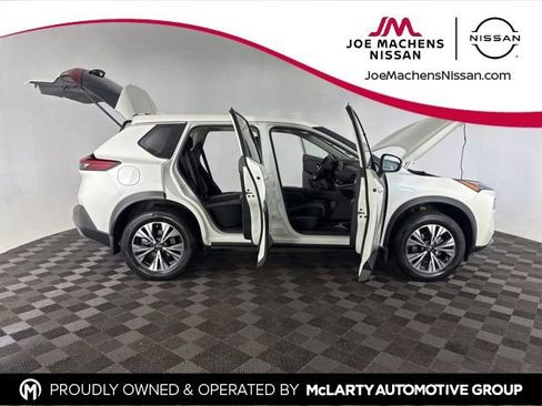 Certified 2023 Nissan Rogue SV image 13