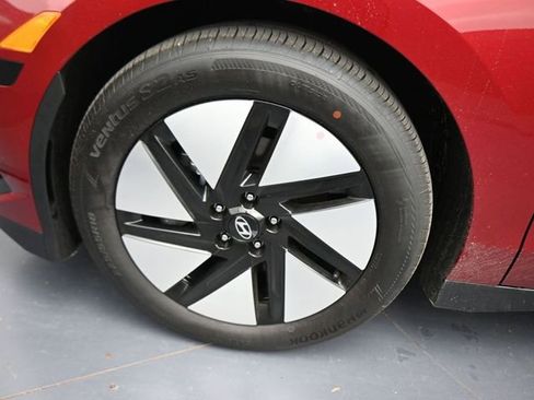 New 2025 Hyundai Ioniq 6 SE image 20