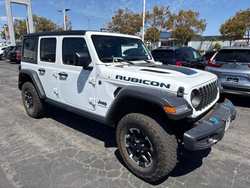 Used 2024 Jeep Wrangler Unlimited Rubicon 4xe AWD/4WD image 8