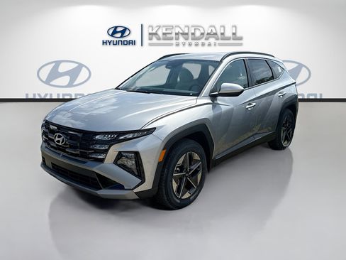 New 2026 Hyundai Tucson SEL FWD image 3
