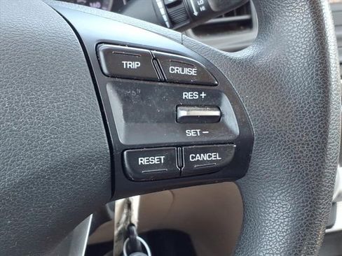 Used 2019 Hyundai Elantra SE image 22