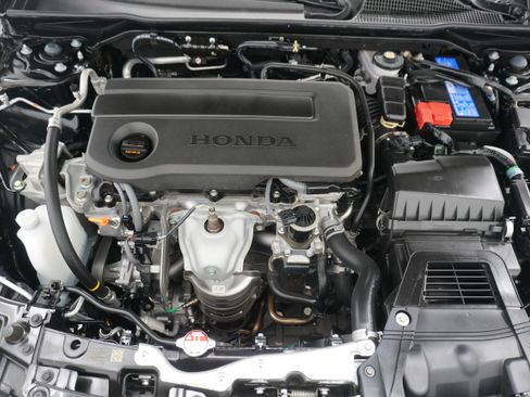Used 2025 Honda Civic Sport image 28