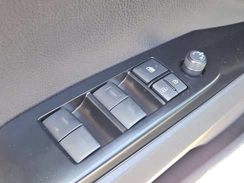 New 2026 Toyota Camry Hybrid AWD/4WD image 18