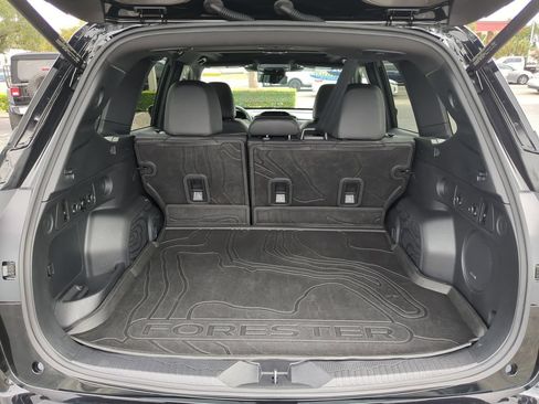 Certified 2025 Subaru Forester Touring AWD/4WD image 9