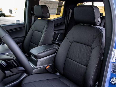 New 2025 GMC Canyon Elevation w/ Convenience Package image 20