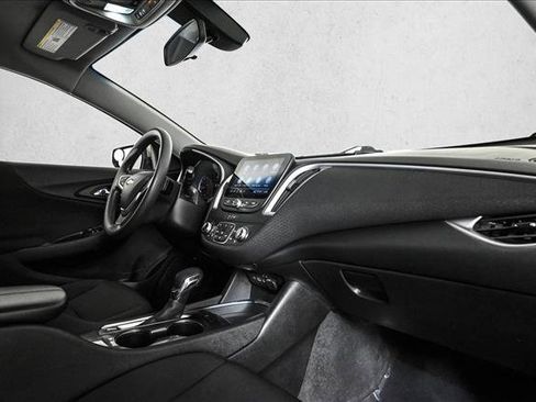 Used 2022 Chevrolet Malibu LT image 22