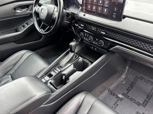 Used 2023 Honda Accord Sport image 15