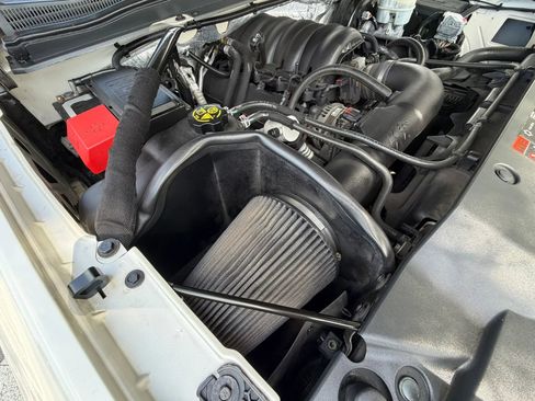 Used 2015 Chevrolet Tahoe LTZ RWD image 32