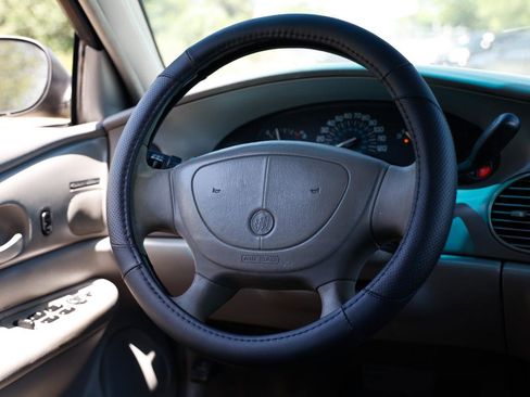 Used 2001 Buick Century Custom w/ Premium Pkg image 23