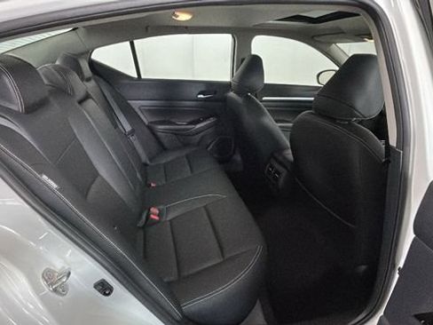 Certified 2025 Nissan Altima 2.5 SL FWD image 30