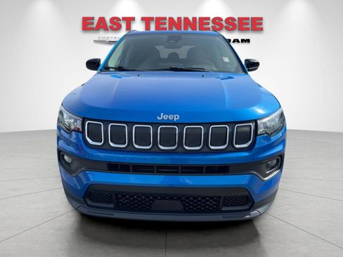 Used 2022 Jeep Compass Latitude image 9