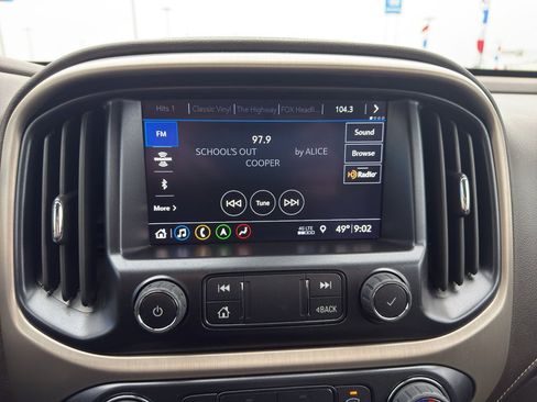 Used 2022 GMC Canyon Denali image 18