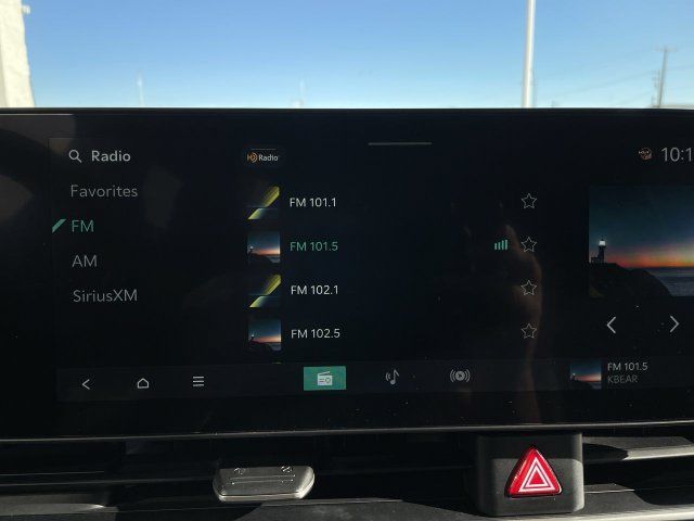 Used 2026 Kia Carnival FWD image 16