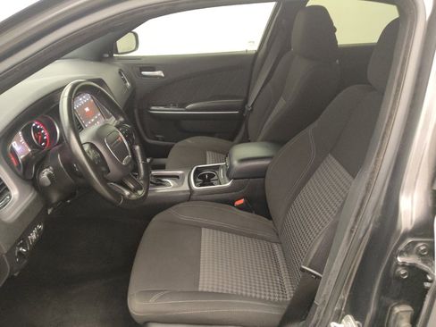 Used 2023 Dodge Charger SXT RWD image 17
