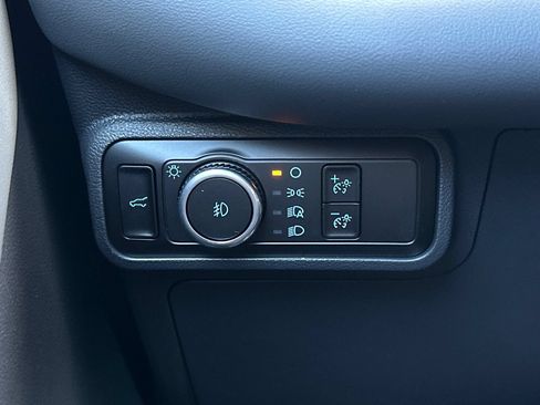 New 2026 Ford Explorer Active w/ Active Comfort Package RWD image 28