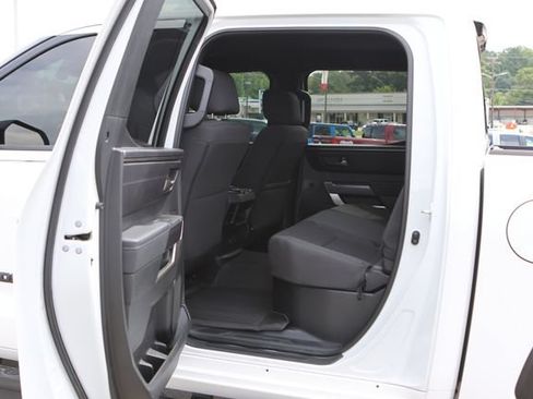 Used 2026 Toyota Tundra SR5 AWD/4WD image 11