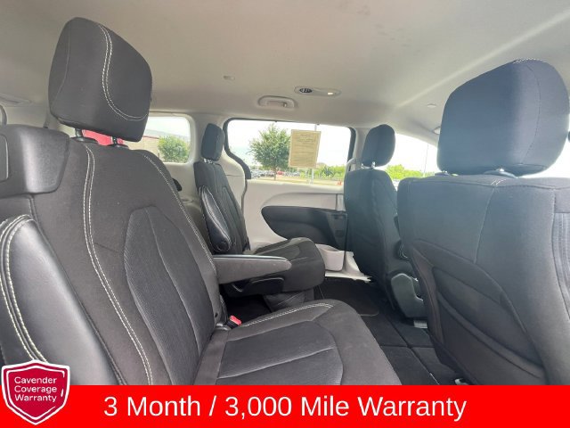 Used 2023 Chrysler Voyager LX FWD image 29
