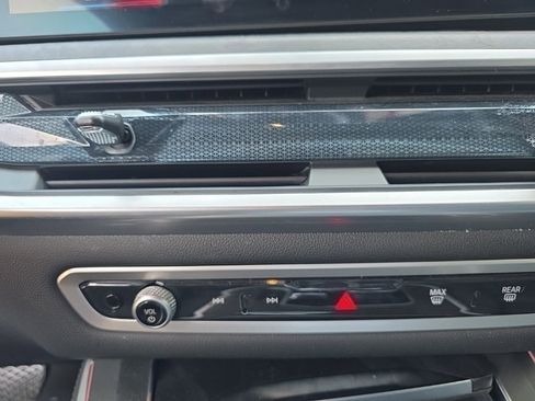 Used 2025 BMW X5 sDrive40i image 21