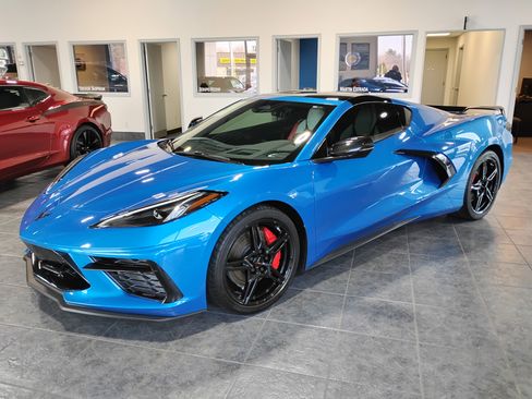 Used 2024 Chevrolet Corvette Stingray Preferred Cpe w/ Z51 Performance Package RWD image 21