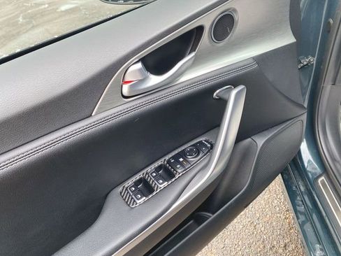 Used 2022 Kia Stinger GT1 image 24