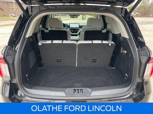 Used 2025 Ford Explorer Platinum w/ LUX Leather Package image 33