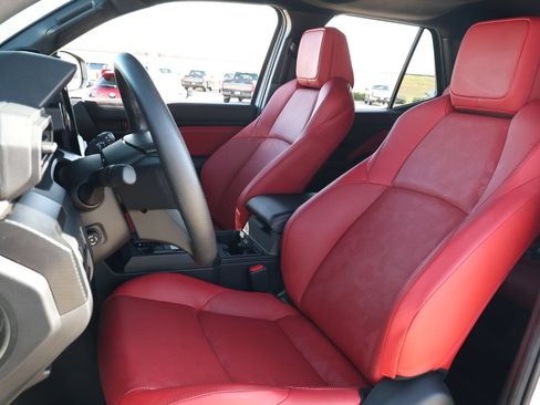 Used 2025 Toyota 4Runner TRD Pro AWD/4WD image 33