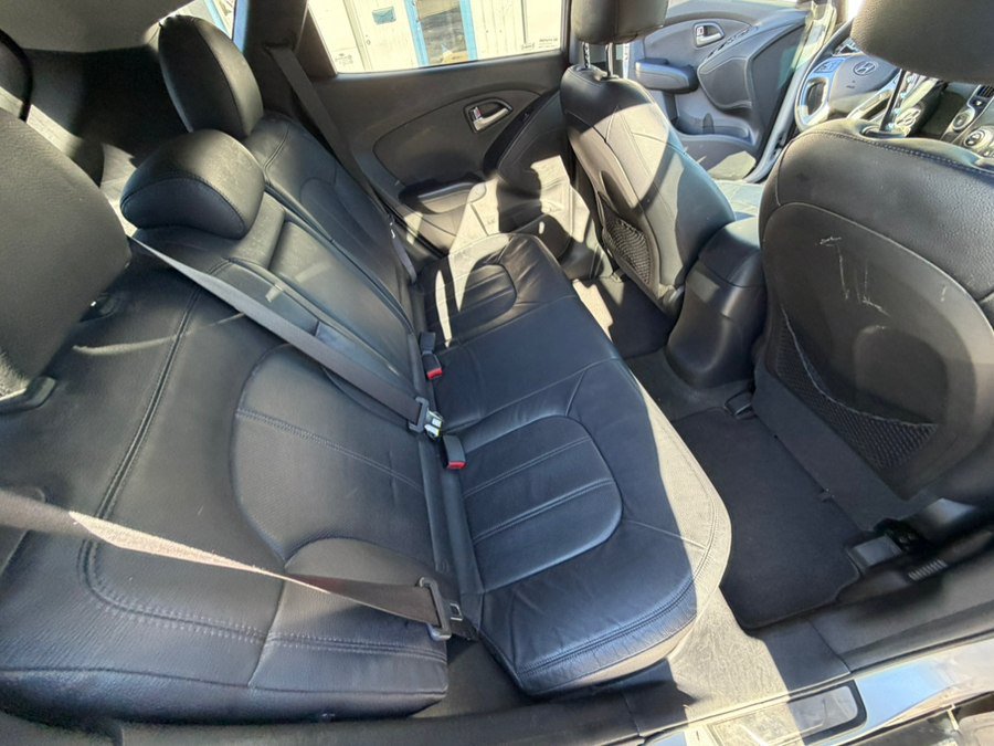 Used 2012 Hyundai Tucson Limited w/ Premium Pkg AWD/4WD image 20