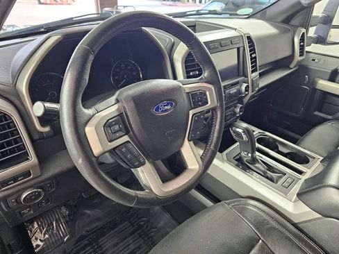 Used 2018 Ford F150 Lariat w/ Equipment Group 502A Luxury AWD/4WD image 17