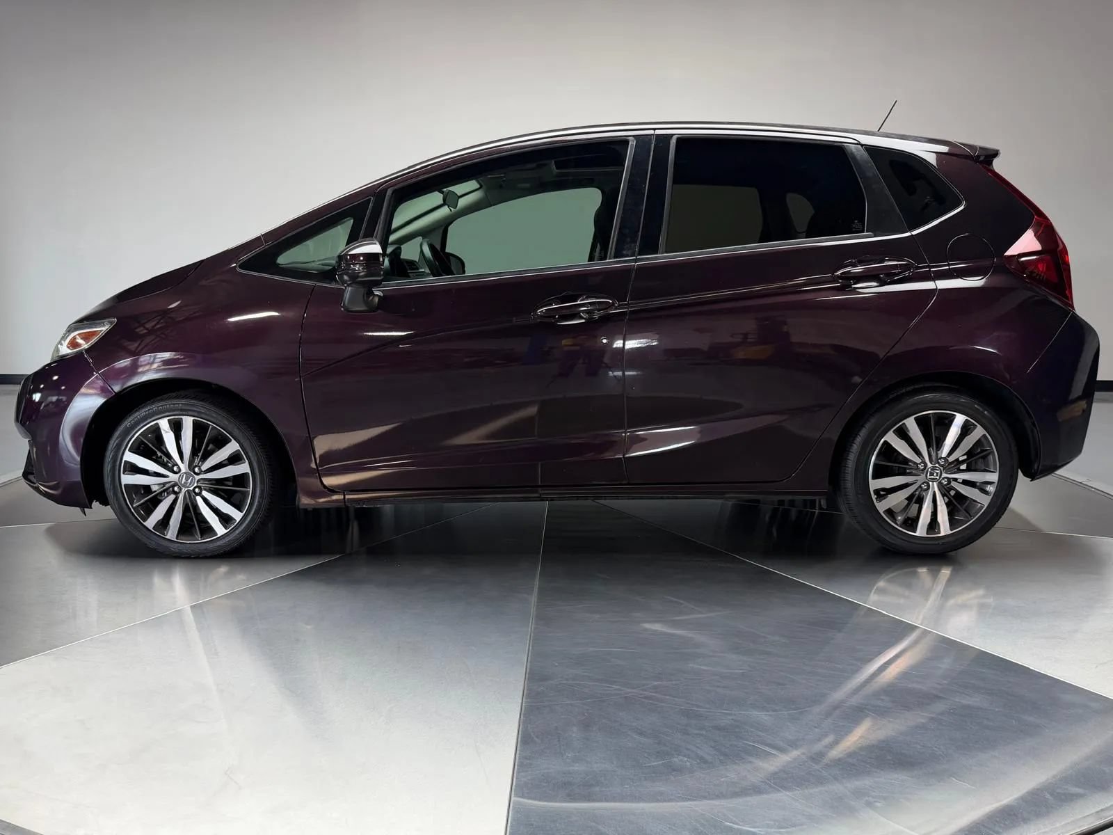 Used 2016 Honda Fit EX image 4