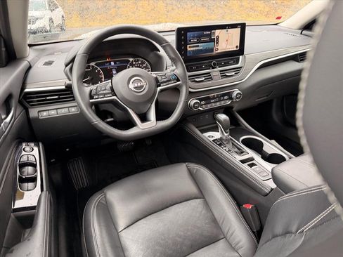 Used 2023 Nissan Altima 2.5 SL image 4