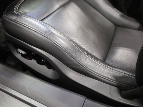 Used 2016 Chevrolet Corvette Z06 w/ 3LZ Preferred Equipment Group image 18