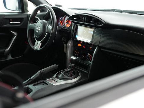 Used 2013 Scion FR-S RWD image 34