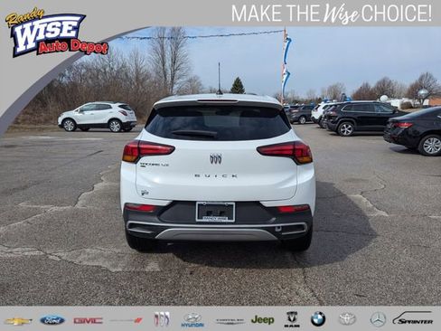Used 2025 Buick Encore GX Preferred image 4